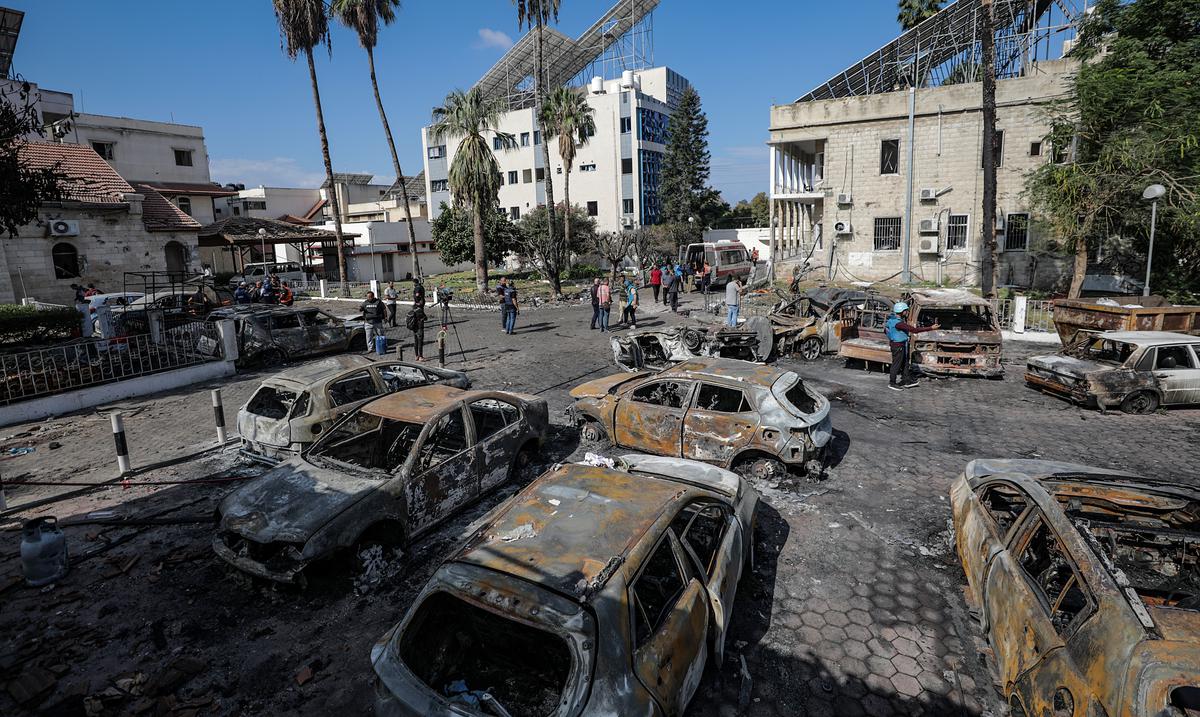 Medicos en Gaza intentan salvar a sobrevivientes de hospital mientras aumenta la tension en Oriente Medio : Noticias de