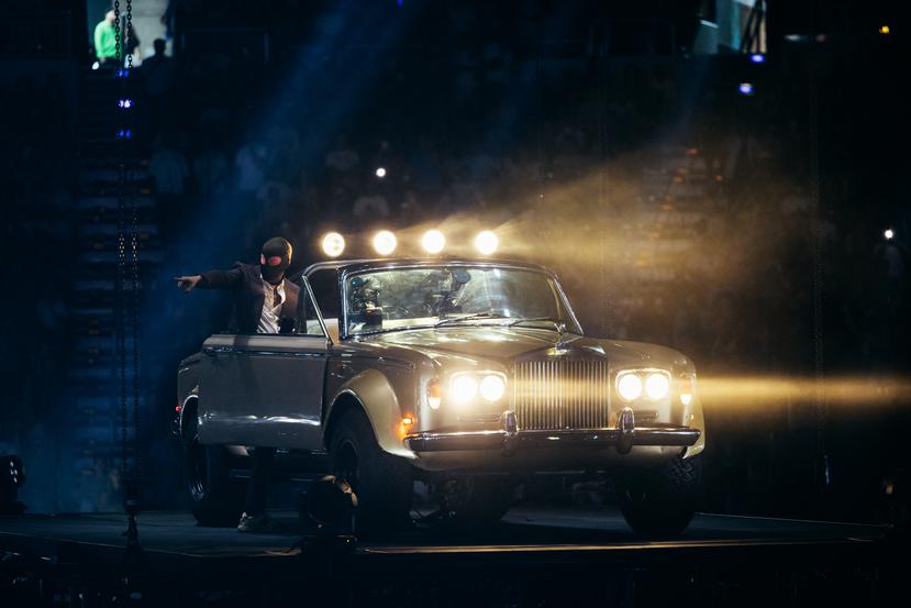 El “viernes, 13” si es de buena suerte para Bad Bunny y lo demostro con un “party” en el Coliseo de Puerto Rico : Entretenimiento de Puerto Rico