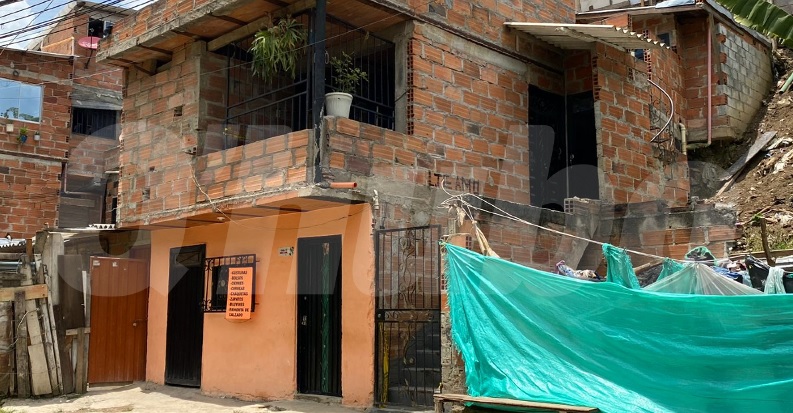 Militar en Medellin abate a ladron que iba a robarlo en corregimiento Altavista : Noticias de Colombia