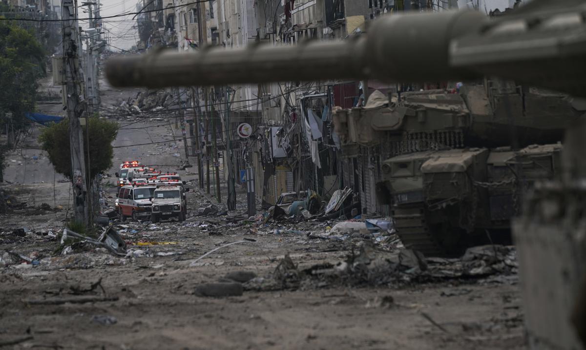 La ONU detalla nuevos ataques a hospitales y evacuaciones a la espera de la tregua en la Franja de Gaza : de