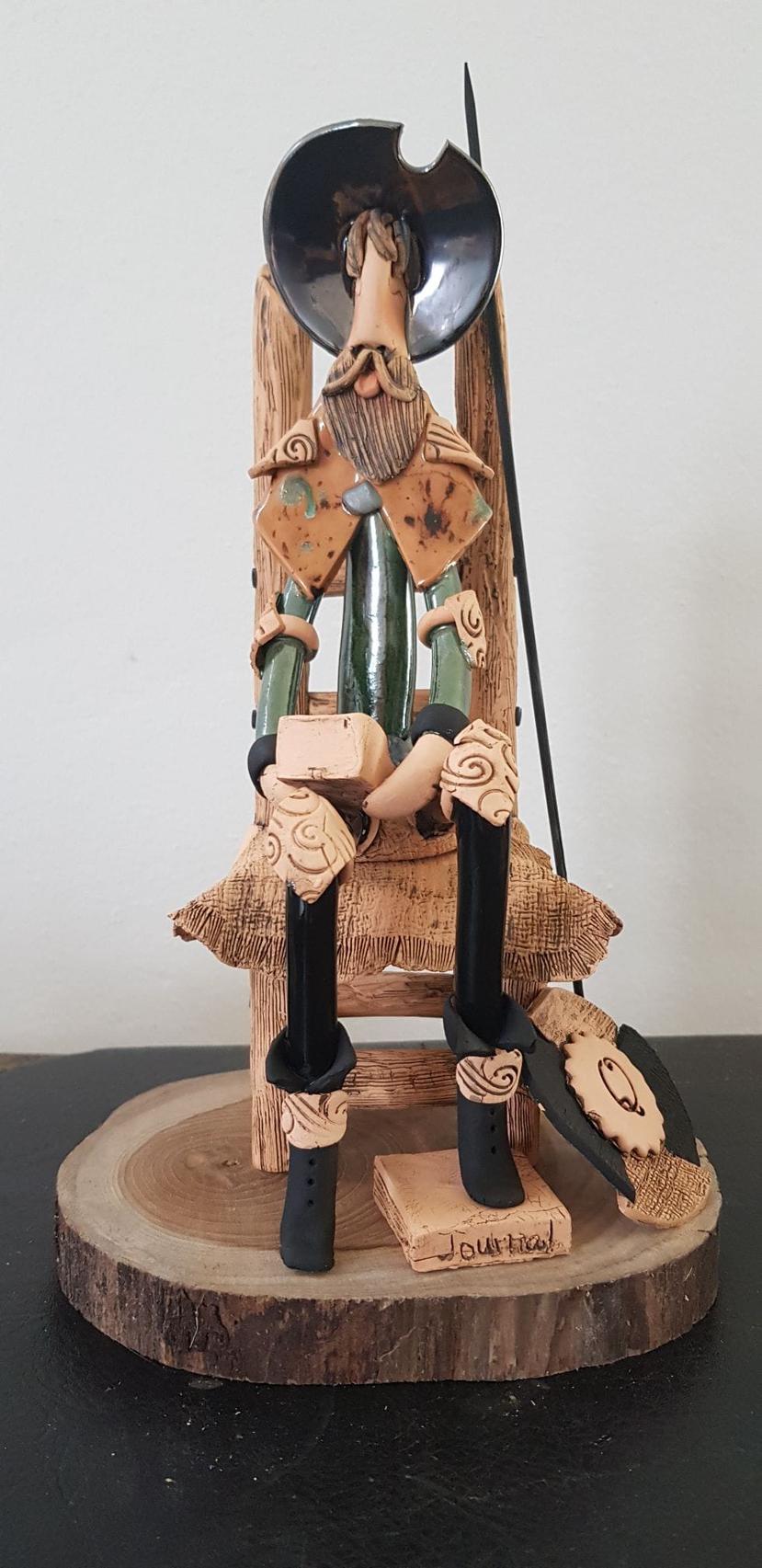 Da vida a hermosas creaciones en barro : Entretenimiento de Puerto Rico