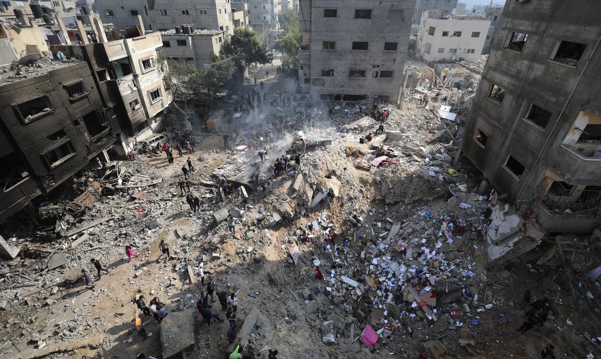 Israel acepta una tregua de cuatro dias y la liberacion de rehenes tras alcanzar un acuerdo con Hamas : Noticias de