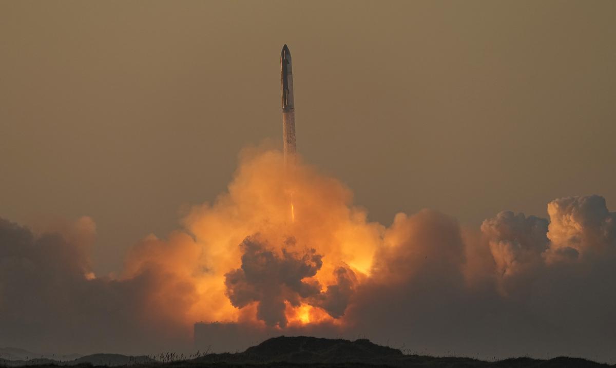 Cohete de SpaceX pierde nave espacial poco despues de despegar en Texas : Noticias de