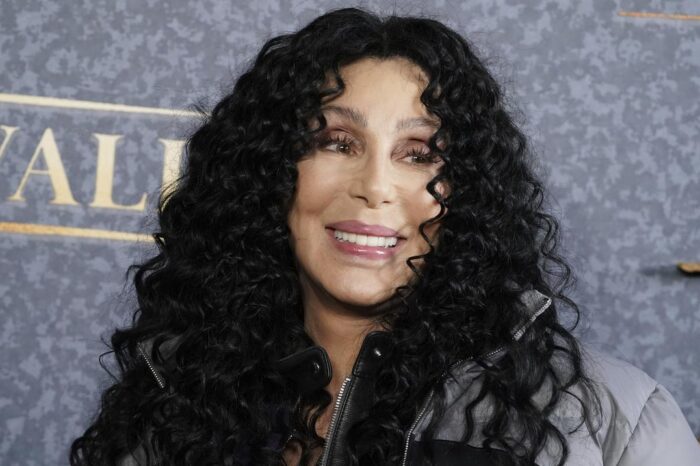 Cher pide la tutela de uno de sus hijos al alegar problemas de salud mental y adicciones : Entretenimiento de Puerto Rico