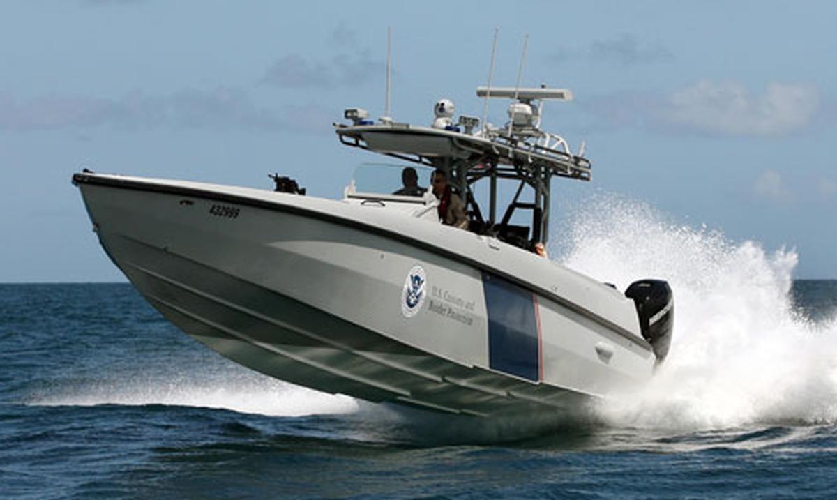 Detienen a 48 migrantes haitianos abandonados por contrabandistas en isla de Mona : Noticias de Puerto Rico