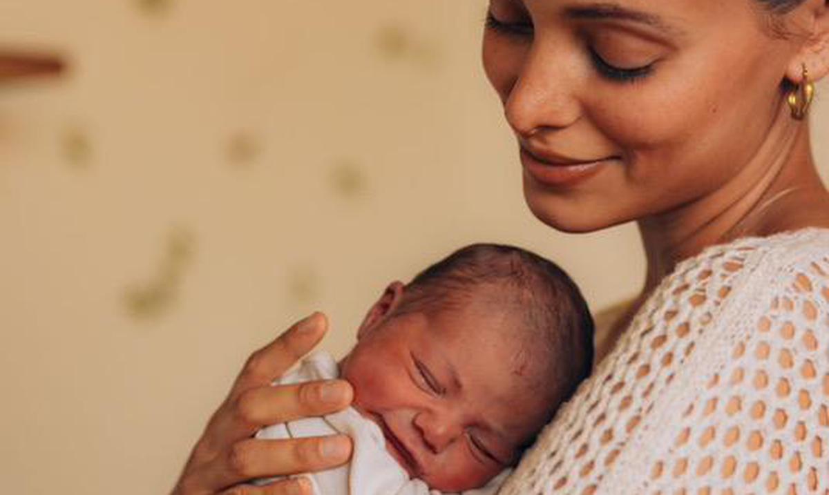 Monic Perez comparte su experiencia al dar a luz su tercer bebe en Nepal : Entretenimiento de Puerto Rico