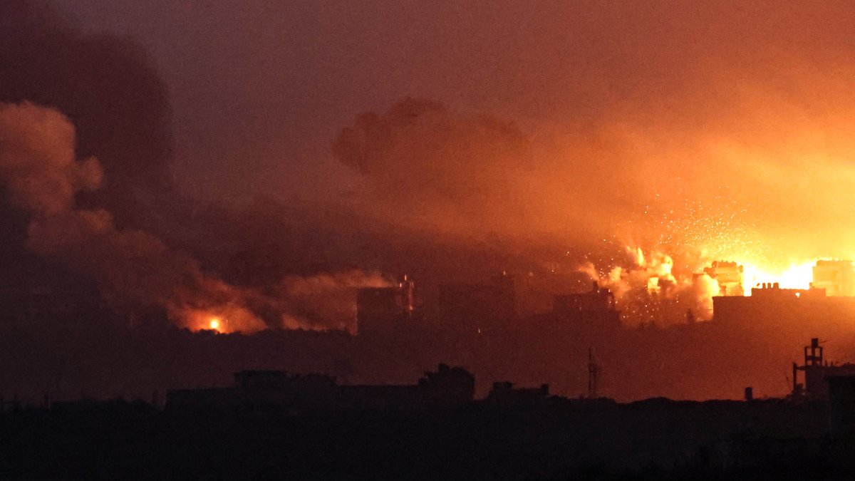 Israel extiende bombardeos a toda Gaza y pide a palestinos que evacuen : Noticias de