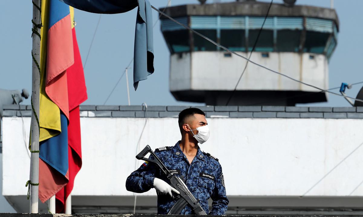 Autoridades colombianas encarcelan a tres implicados en el asesinato de un activista estadounidense : Noticias de