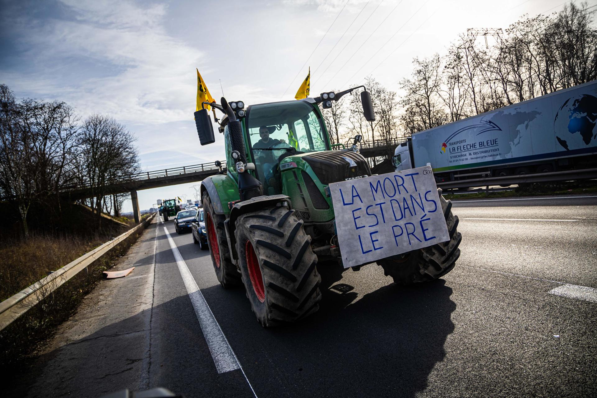 Todo sobre el ‘lunes negro’ que promueven los agricultores franceses: por que protestan y por que bloquean la frontera con España : Internacional de
