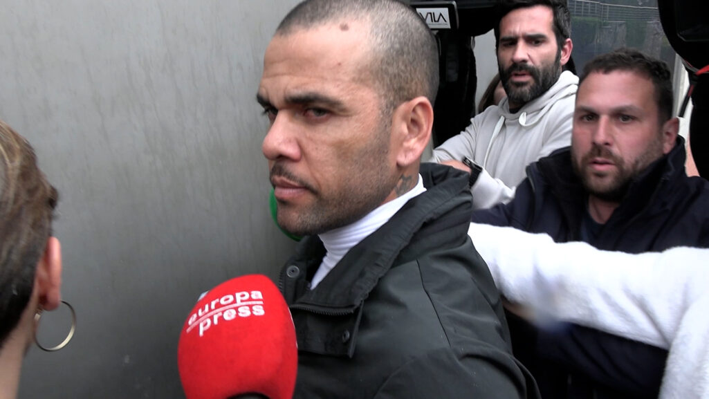 La abogada de la victima de Dani Alves, tras la libertad del futbolista: “Esto es una agonia para mi clienta” : Deportes de España