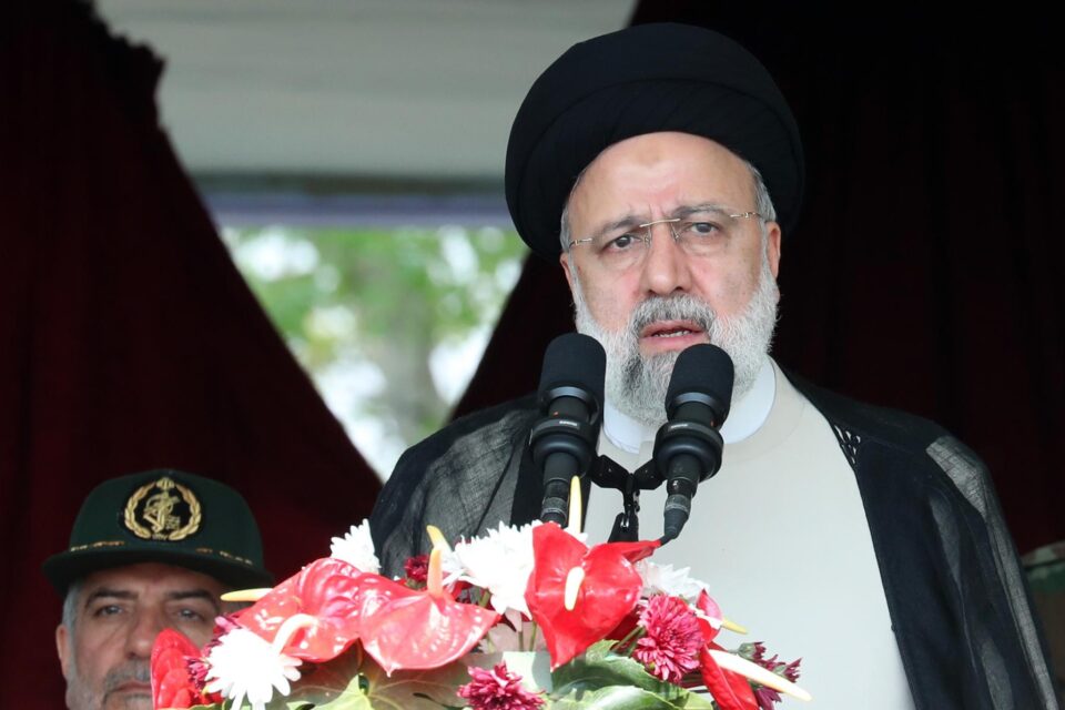 Iran presenta un nuevo modelo de ‘dron suicida’ de corto alcance : Internacional de