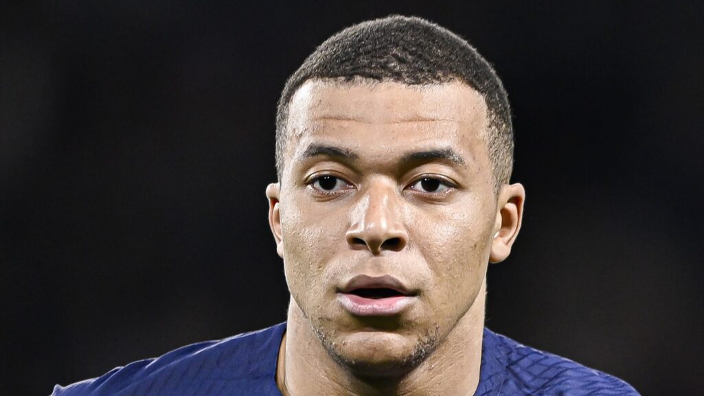 Kylian Mbappe ficha por el Real Madrid para cinco temporadas: el acuerdo ya se ha hecho oficial : Deportes de España