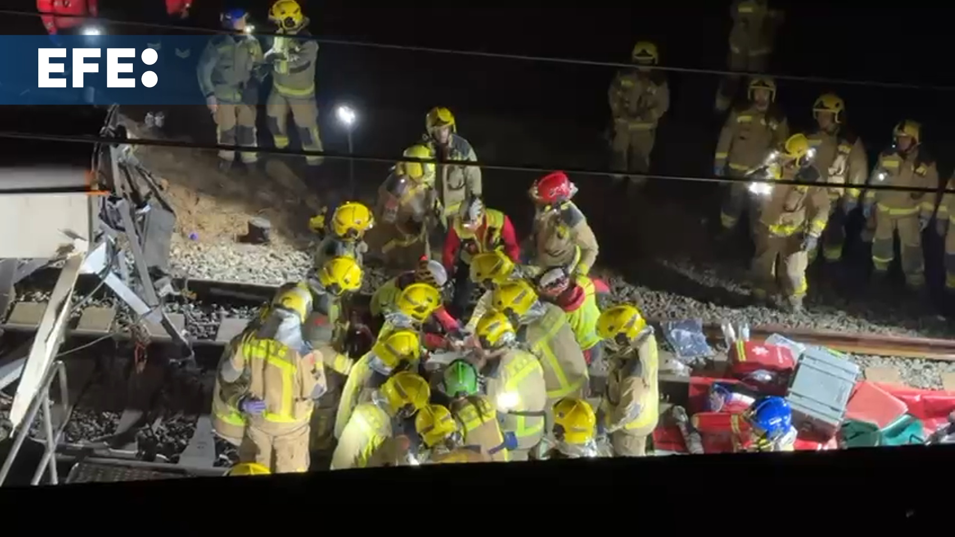 Un muerto y cinco heridos graves tras el choque de un tren de Rodalies contra un muro caido por el fuerte temporal en Catalunya – Pitirre