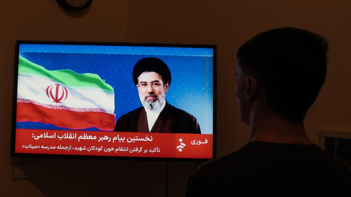 Hegseth: el nuevo lider supremo de Iran quedo “posiblemente desfigurado” tras ataque : Noticias de